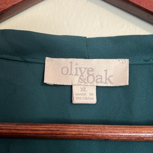 Olive and oak blouse - Picture 3 of 4